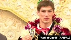 Сомон Маҳмадбеков