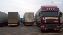 «Гуманітарні фури Ахметова» не пустили на Донбас