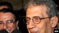 عمر موسی، دبیر کل اتحادیه عرب برای انجام رایزنی درباره شکستن بن بست سیاسی موجود در لبنان به بیروت سفر کرد.