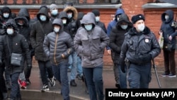 Маркази хидматрасонӣ ба муҳоҷирон дар Санкт-Петербург. Рӯзи 2-юми апрели 2020