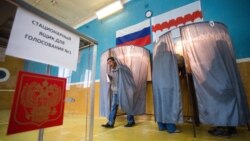 На одном из избирательных участков в Омске. 10 сентября 2017 года