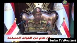 Про це в ефірі національного телебачення оголосив міністр оборони Судану Авад Ібн Ауф