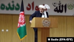 Ашраф Гані, за словами джерела Радіо Свобода, був готовий не висувати свою кандидатуру на нових виборах