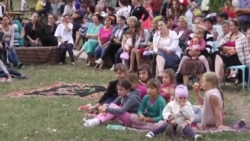 Familia Sângereii Noi, împreună cu Europa Liberă