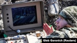 Як повідомили в ЦВК, Тетяна Чорновол попросила комісію продовжити такий строк до одного року у зв’язку із проходженням нею військової служби в Cилах безпеки і оборони України