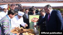 Фестиваль "Оши палав" во Дворце Арбоб