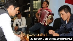 Migranți kîrgîzi la un centru cultural din capitala Coreei de Sud, Seul (fotografie de arhivă).