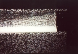 Usamljena fotografija koju je poslao lender ‘Mars 3’, koja prikazuje ili marsovsku pustinjsku prašinu ili radio "snijeg".