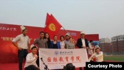 “Феникс” билим берүү борборунун Фейсбуктагы баракчасынан алынган сүрөт