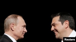 Jedna od prvih Ciprasovih poseta bila je upravo poseta Rusiji