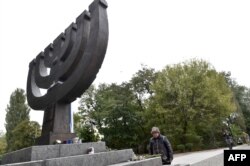 Раїса Майстренко на вшануванні пам'яті жертв розстрілів у Бабиному Яру. Київ, 23 вересня 2016 року