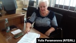 Людмила Осипова с текстом обвинения
