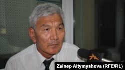 Өмүрбек Абдырахманов. "Азаттыктын" Бишкек студиясында, 20-октябрь, 2011-жыл