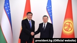 Сооронбай Жээнбеков менен Шавкат Мирзиёев. Ташкент, 13-декабрь, 2017-жыл.