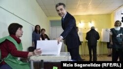 Бидзини Иванишвили.