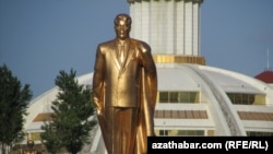The infamous golden statue of late President Saparmurad Niyazov in Ashgabat.