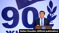 Президент Сооронбай Жээнбеков.