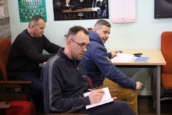 Андрій Хімічев (у центрі)