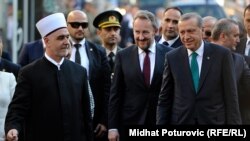Reisu-l-ulema Islamske zajednice BiH Husein ef. Kavazović, član Predsjedništva BiH Bakir Izetbegović i turski predsjednik Redžep Tajip Erdogan, Sarajevo, 20. maj 2015.
