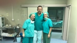 Mahira Tanović (lijevo) s kolegama u Kantonalnoj bolnici Mostar