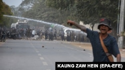 Protesti u Mandaleju, Mjanmar, 20. februar 2021. godine