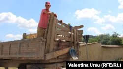 „Moldoveanul nu știe ce vrea și nu știe cine-i el, îi rătăcit.”