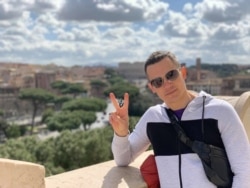 Олексій Кучер, згідно декларації, у 2018 році не заробив жодної копійки, однак придбав коштовний автомобіль