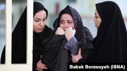 نمایی از فیلم «هیس، دختران فریاد نمی‌زنند»