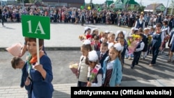 Орусия. Тюмен облусу. Казароводогу мектеп 