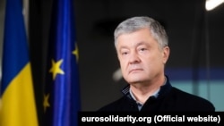 Юрко Космина: «мене проклинають і «порохоботи», і «зеленоботи». На фото – п’ятий президент України, лідер «Європейської солідарності» Петро Порошенко