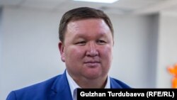 Мирлан Жээнчороев.