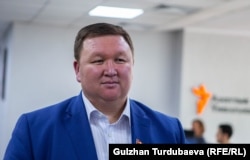 Мирлан Жээнчороев.