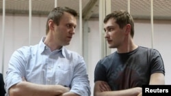 Бир туугандар Алексей жана Олег Навальный сотто. 30-октябрь, 2014-жыл