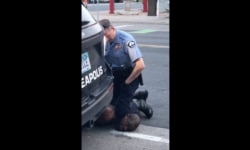Arestarea lui George Floyd în Minneapolis.