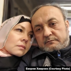 Бахром Хамроев с супругой Зухрой