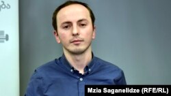 სულხან სალაძე