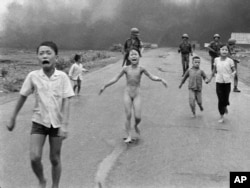 ნიკ უტის ფოტო „ნაპალმის გოგონა“.