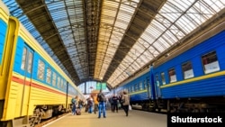 Перцовський припускає, що в найгіршому випадку програма коштуватиме «УЗ» 400 мільйонів гривень доходу