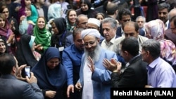 حضور مولوی عبدالحمید در مراسم تقدیر از فعالان ستاد روحانی در تهران