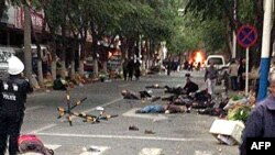 Жардыруу болгон базардын айланасы, Үрүмчү, Шинжаң, 22.05.2014.