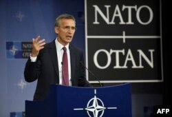 Jens Stoltenberg la reuniunea NATO-Ucraina din Bruxelles, 15 iunie, 2016