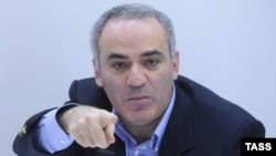 Garry Kasparov, a fierce critic of Vladimir Putin's leadership of Russia, has a record of divisiveness, according to some.