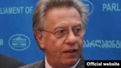 Грузинская Конституция хороша, но ее нужно улучшить, заявил глава Венецианской комиссии Джанни Букиккио, подводя итог однодневного визита в Тбилиси