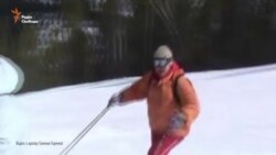 Киянка зустріла 83-й день народження на лижах (відео)