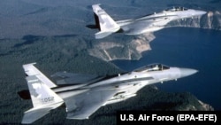 F-15 истребителдери