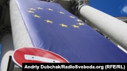 Грузинское правительство надеется, что социально-экономические выгоды, которые предусмотрены Соглашением об ассоциации с ЕС, способны сделать аргументы в пользу грузинской госстратегии в отношении конфликтных регионов куда более весомыми