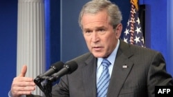 جورج بوش نسبت به نقش «غیر سازنده » ایران در عراق هشدار داد