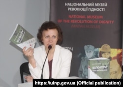 Авторка книжки «Волонтери: сила небайдужих» Наталія Позняк-Хоменко