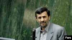 محمود احمدی‌نژاد در مجلس شورای اسلامی