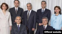 هفت بهايی بازداشت شده، اعضای کميته ای بوده اند که به امور روزمره جامعه ۳۰۰ هزار نفره بهاييان در ايران رسيدگی مي کرده است.(عکس: Official Website)